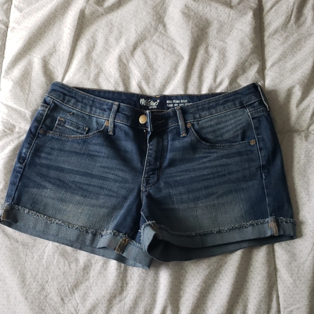 NWOT Jean Shorts